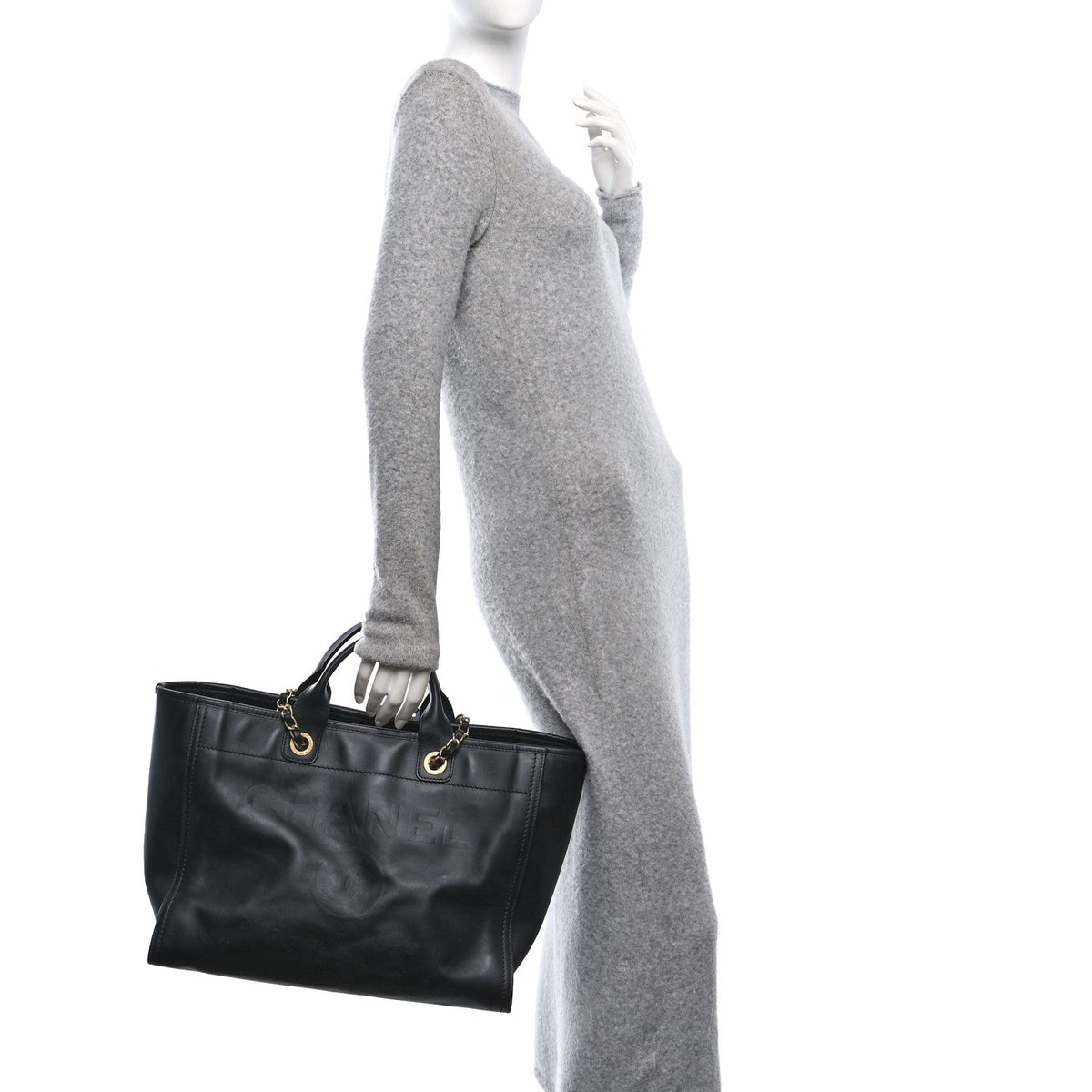 Calfskin Medium Deauville Tote Black
